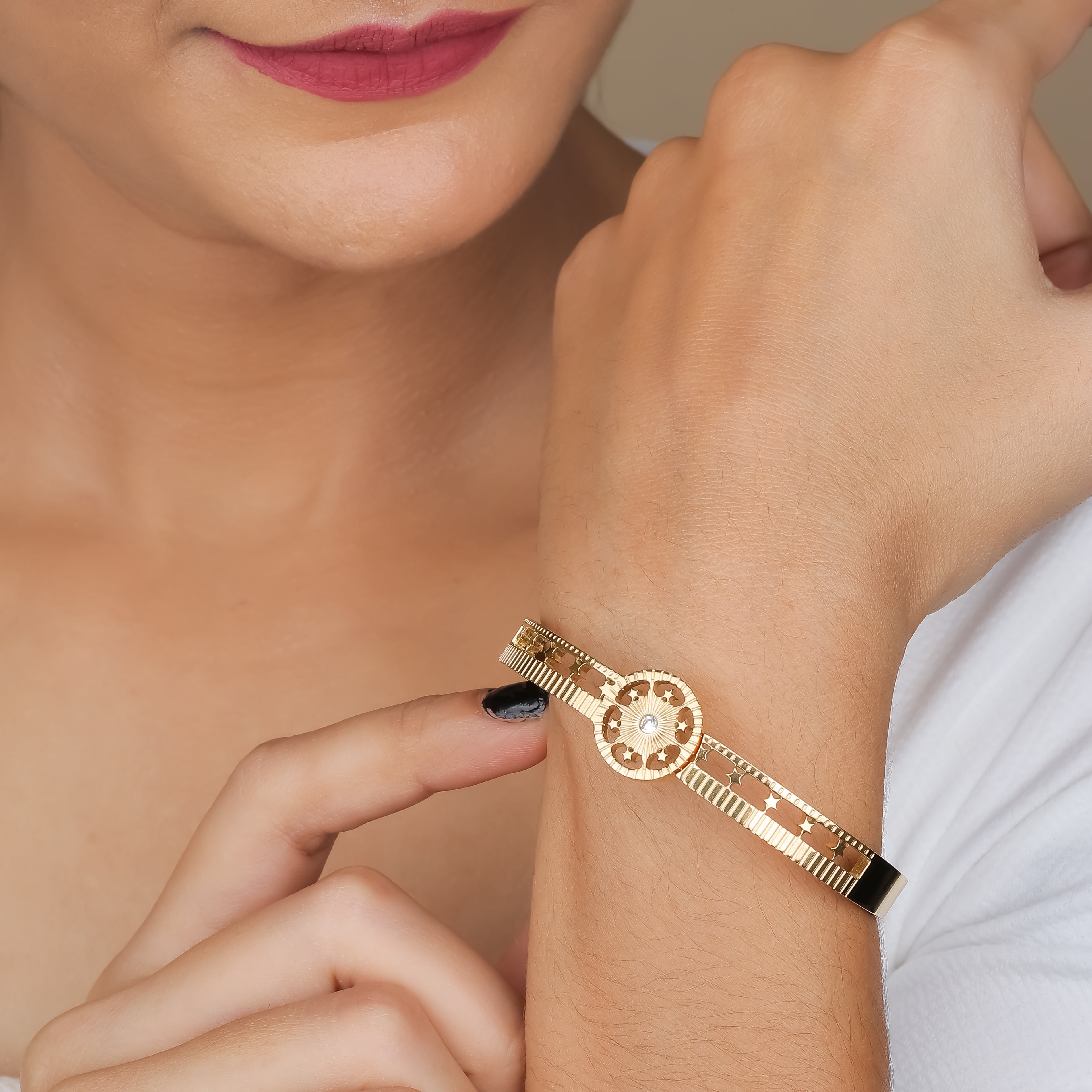 Gleaming Spark Bracelet