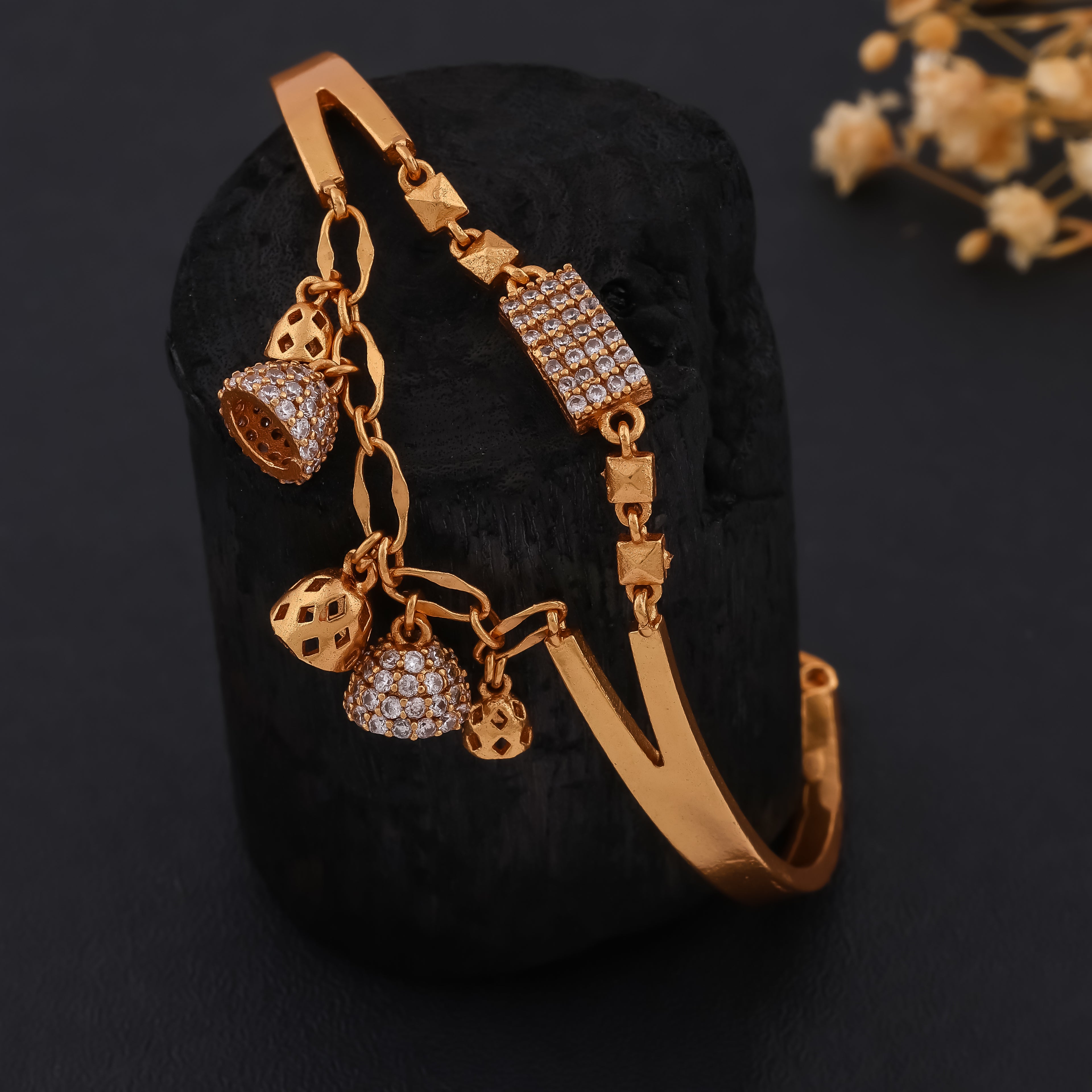 Shining Bell Bracelet