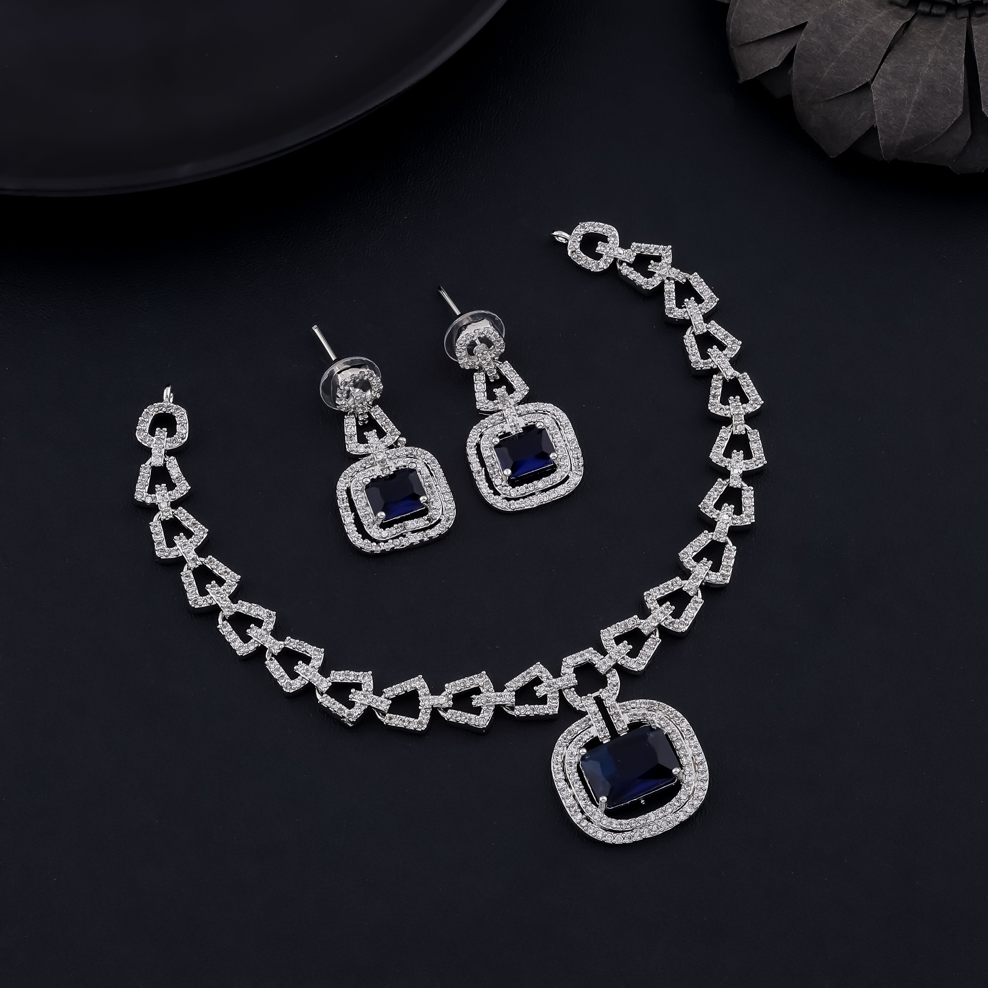 Royal Charm Set